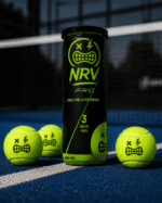 Tube de balles de padel NRV PRO sur terrain